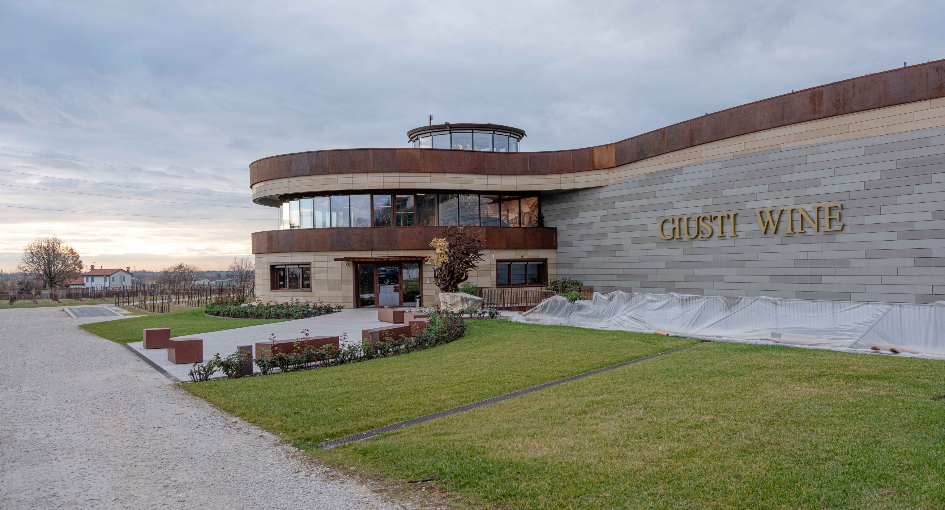 Giusti Wine